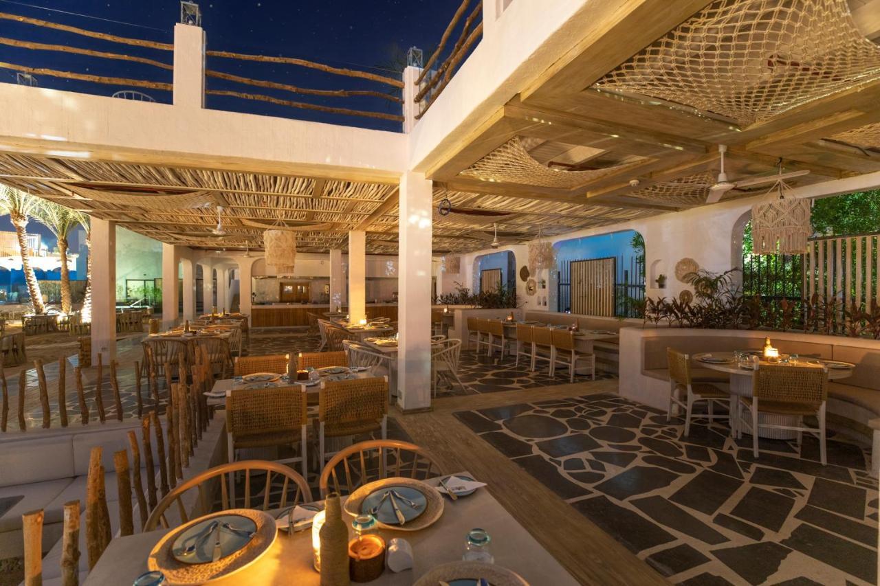 Sunrise Tucana Resort Grand Select Хургада Экстерьер фото The interior of the restaurant